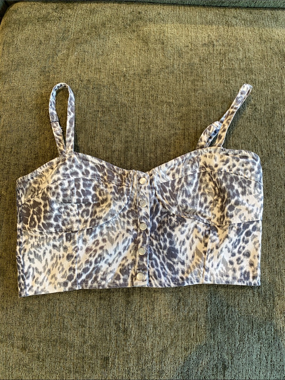 Leopard Print Button-Front Crop Top in Gray and White